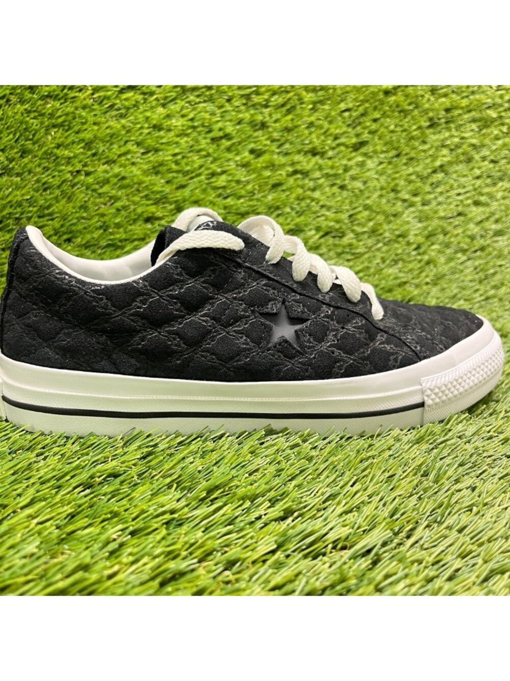 Converse One Star Pro Womens Size 7 Black White Athletic Walking Shoes Sneakers